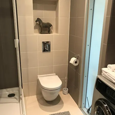 Smart With Free Parking Apartment